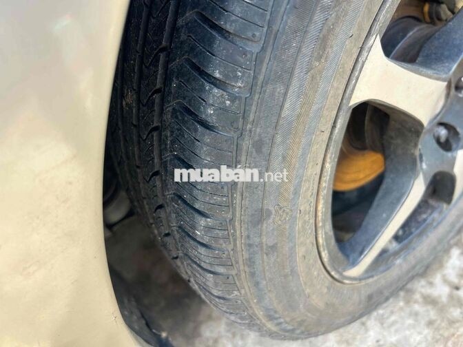 Kia Carens 2009 Bạc