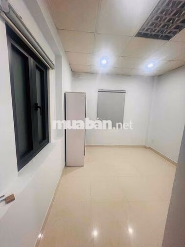 Phòng lầu 2 cho thuê gần bến xe An sương, chợ cây Me