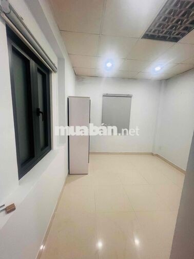 Phòng lầu 2 cho thuê gần bến xe An sương, chợ cây Me