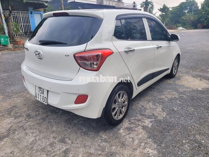 Hyundai i10 2015 1.2 AT Tự động Trắng Nhập khẩu