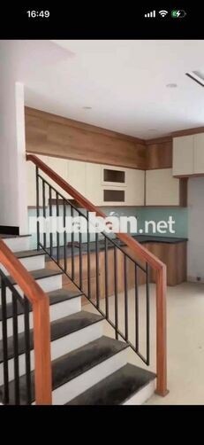 Tôi cần thuê nhà 3 tầng mới Nguyễn Lương  Bằng giá 10 triệu