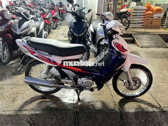 Honda Future 2004 Trắng, Xanh, Đỏ Đã sử dụng