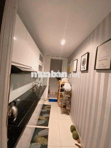 CHÍNH CHỦ BÁN CĂN 2PN 2WC SKY CENTER 5850 THÔI Ạ!
