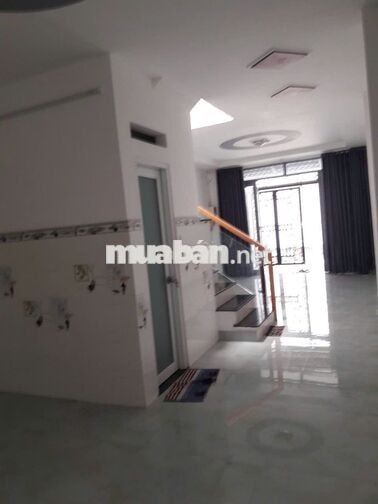 Nhà cho thuê mặt tiền hẻm thông,1 trệt, 1 lầu