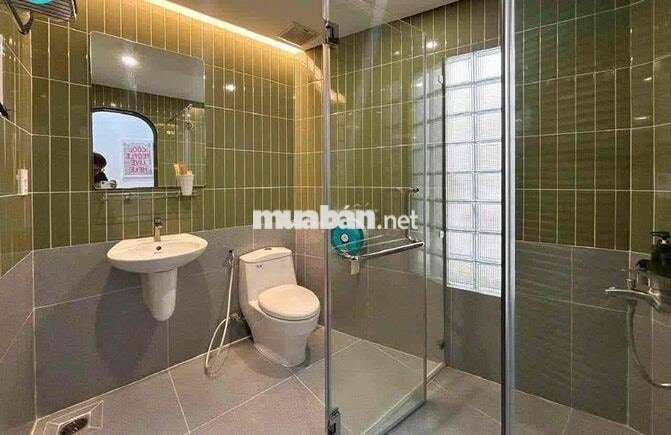 Phòng 35m2_ Studio, ban công, nội thất cơ bản_ 255 Phan Xích Long