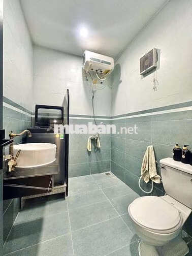CHỈ 2.4 TỶ CĂN NOXH 75M, 3 TẦNG KINH DOANH TỐT, DÒNG TIỀN HÀNG THÁNG