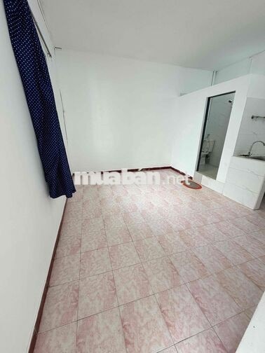 Phòng mới sạch đẹp 50m2 Bếp WC riêng có ban công, cửa sổ to rộng