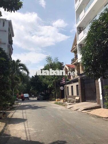 PHÒNG TRỌ GIÁ RẺ MẶT TIỀN ĐƯỜNG SỐ 43, LÂM VĂN BỀN