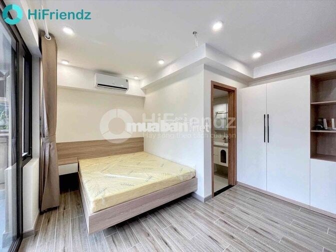 Cho thuê căn hộ bancol 25m2 full nội thấy gần UFM TDTU RMIT NTTU quận