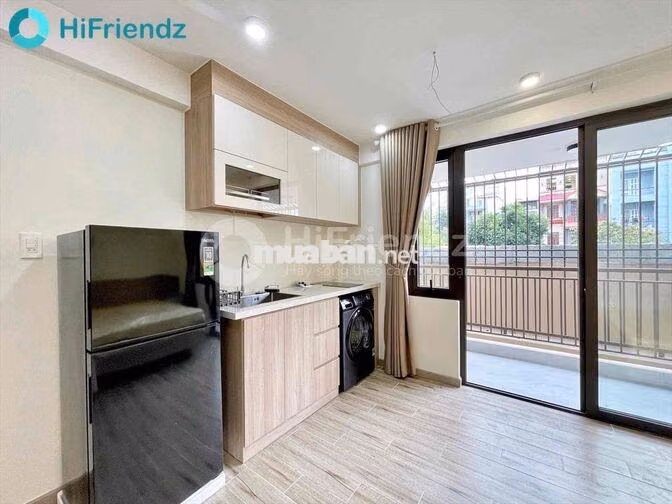 Cho thuê căn hộ bancol 25m2 full nội thấy gần UFM TDTU RMIT NTTU quận