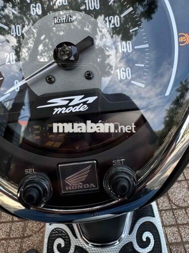 Honda SH Mode 2026 ABS Bạc Đen 400 km