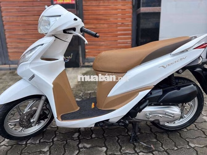 Honda Vision Trắng