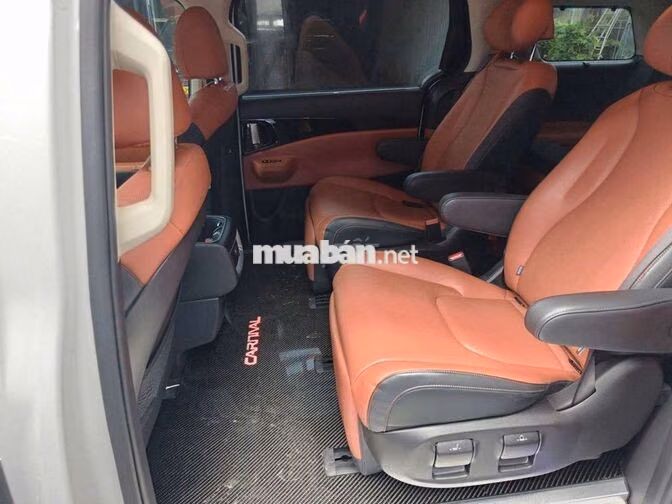 Kia Carnival 2022 Premium 2.2D,Dầu,màu trắng,2v6