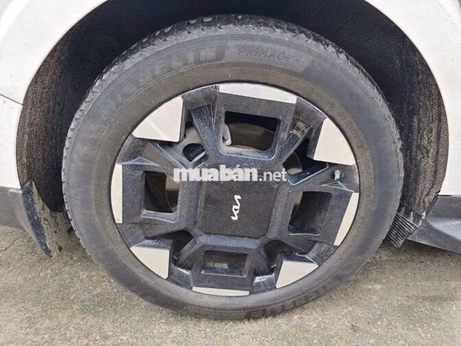 Kia Carnival 2022 Premium 2.2D,Dầu,màu trắng,2v6