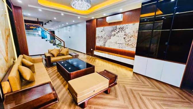 Cần bán hạ chào 9 tỷ tại KĐTM Định Công, lô góc 90m2, thang máy.