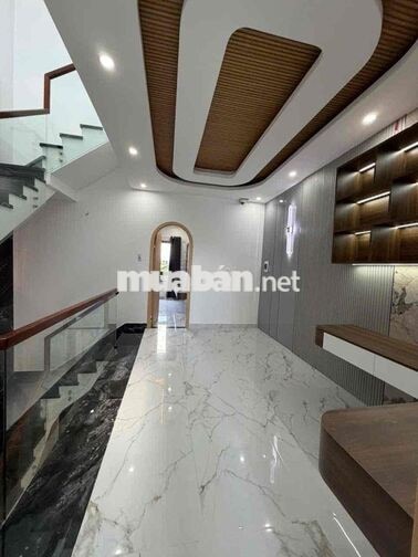 Cho thuê nhà 3 tầng 4 phòng ngủ Hoà Xuân Hoàng Châu Ký