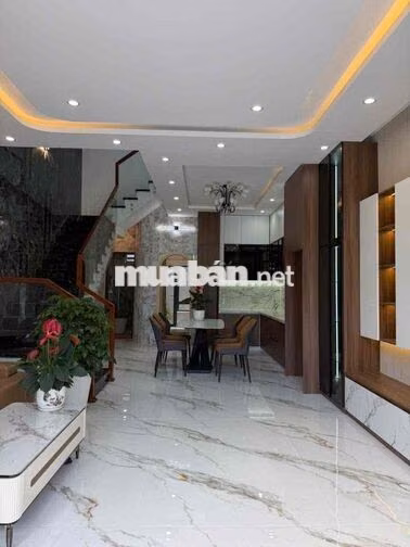 Cho thuê nhà 3 tầng 4 phòng ngủ Hoà Xuân Hoàng Châu Ký