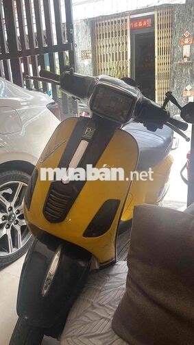 Piaggio Vespa Vàng