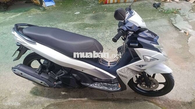 Yamaha Nouvo 6 125cc Trắng đen