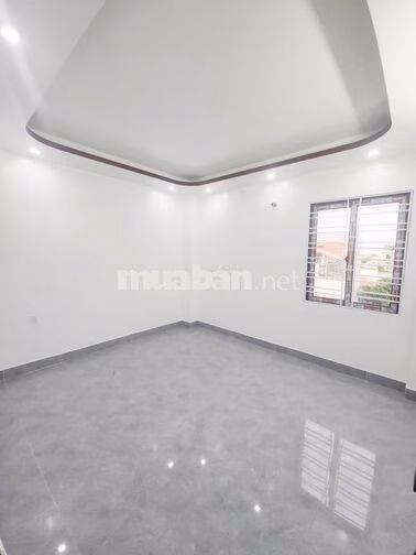 Nhà 3 tầng xây mới oto đỗ cửa ngày đêm