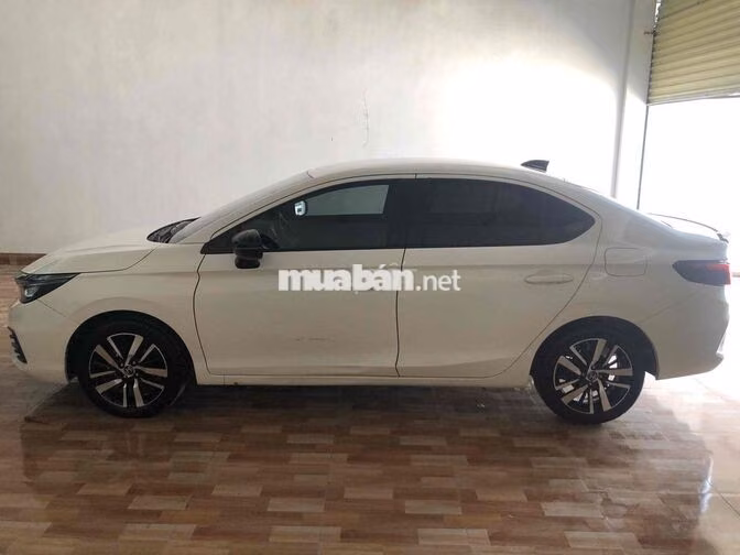 Honda City RS Trắng 5 chỗ
