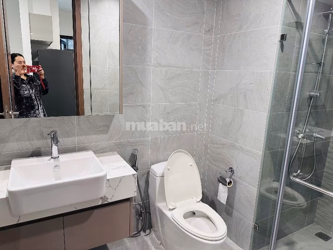 Cần bán căn 2n góc 74,1 m2, full đồ, ĐN-ĐB, giá 5,2 tỉ, LH: 0919754594