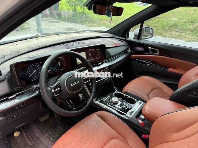 Kia Carnival Signature 2.2D 2022 Trắng Tự động