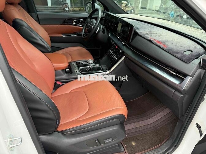 Kia Carnival Signature 2.2D 2022 Trắng Tự động