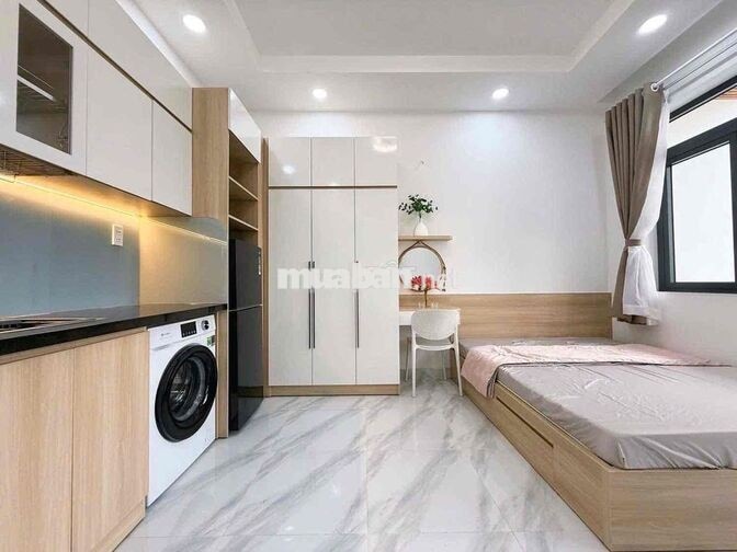 STUDIO BAN CÔNG THOÁNG MÁT NGAY GẦN NGÃ NĂM CHUỒNG CHÓ