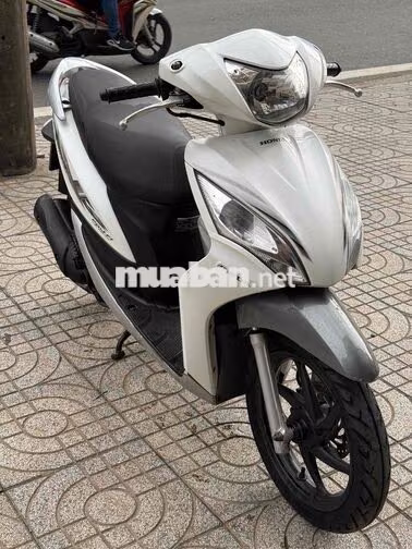 Honda Vision Trắng