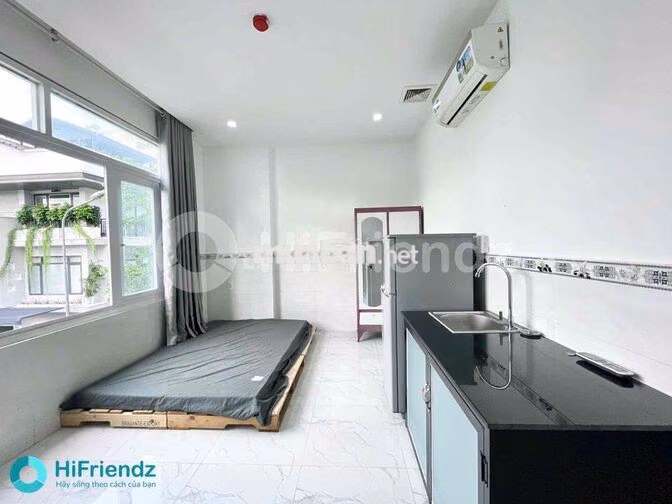 Chung cư mini cửa sổ lớn Thang máy mặt tiền Bông Sao Q8