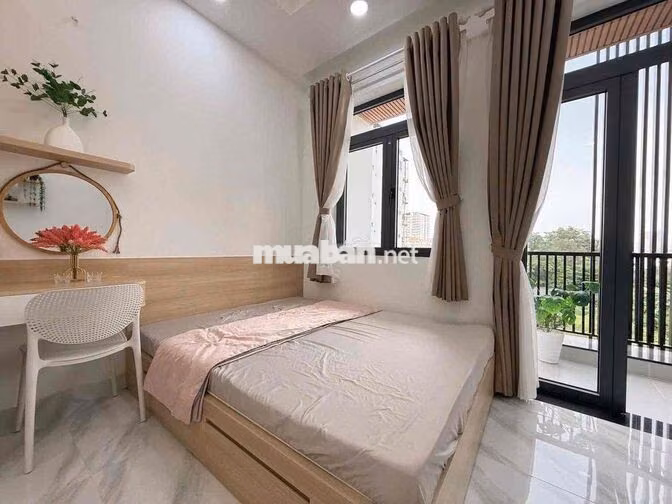 STUDIO BAN CÔNG THOÁNG MÁT NGAY GẦN NGÃ NĂM CHUỒNG CHÓ