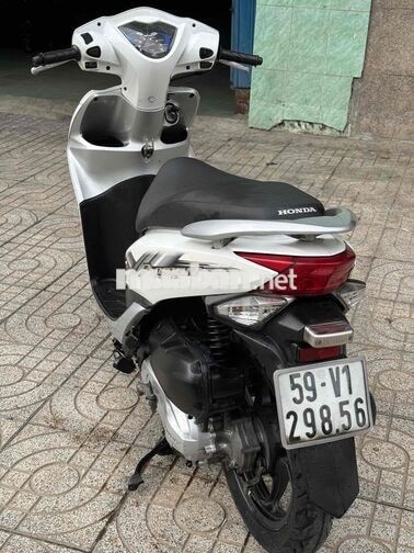 Honda Vision Trắng