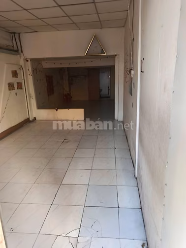 Cho thuê mặt bằng Ung Văn Khiêm, ngay ĐH Hutech, 4x16m, 17tr, TL