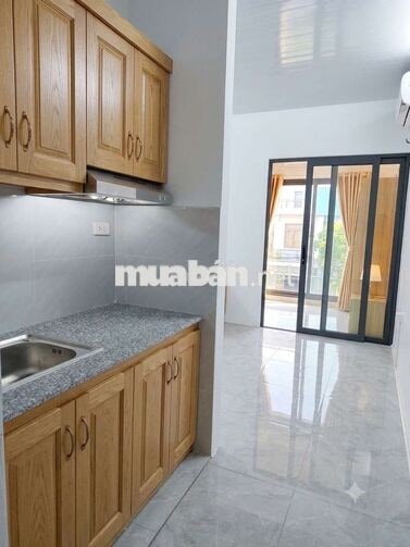 CHÍNH CHỦ THANG MÁY 32M2 1 KHÁCH 1 NGỦ 5.5 TRIỆU/THÁNG
