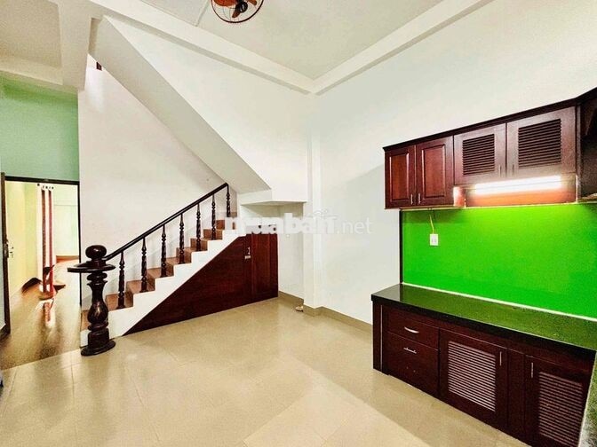 CHO THUÊ NHÀ - HẺM 105 LÊ HỒNG PHONG