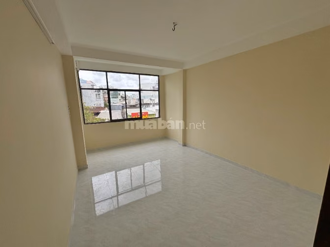 CHÍNH CHỦ CẦN BÁN NHÀ MẶT TIỀN NƠ TRANG LONG