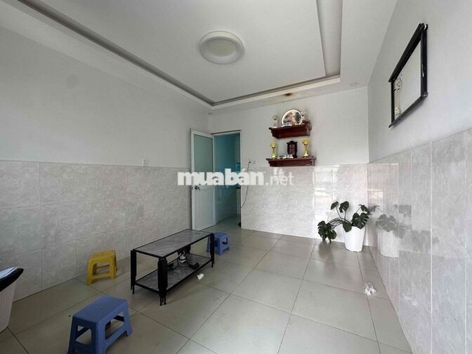 Cho Thuê Mặt Bằng 250m2 VIP Âu Cơ có 5PN 4WC