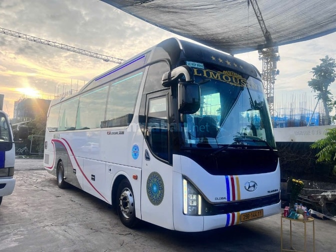 Cho thuê xe từ 4 đến 45 chỗ ,và xe Dcar -  Limosin