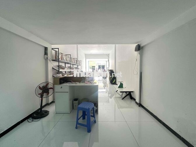 Cho Thuê Mặt Bằng 250m2 VIP Âu Cơ có 5PN 4WC