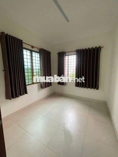 Chung cư Trường Sa-Quận 3, Ko NT, ban công 2PN, 85m2, giá 10tr/th