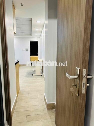 CHO THUÊ CHDV 2PN 2WC_BAN CÔNG THANG MÁY _MÁY GIẶT SẤY  NGAY HÀNG XANH