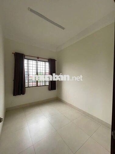 Chung cư Trường Sa-Quận 3, Ko NT, ban công 2PN, 85m2, giá 10tr/th