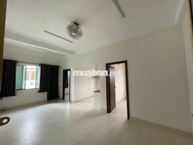 Chung cư Trường Sa-Quận 3, Ko NT, ban công 2PN, 85m2, giá 10tr/th