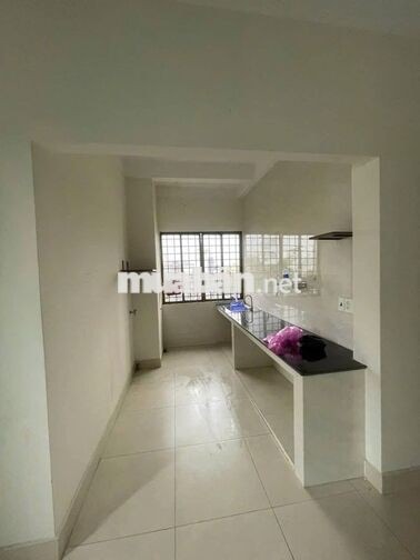 Chung cư Trường Sa-Quận 3, Ko NT, ban công 2PN, 85m2, giá 10tr/th