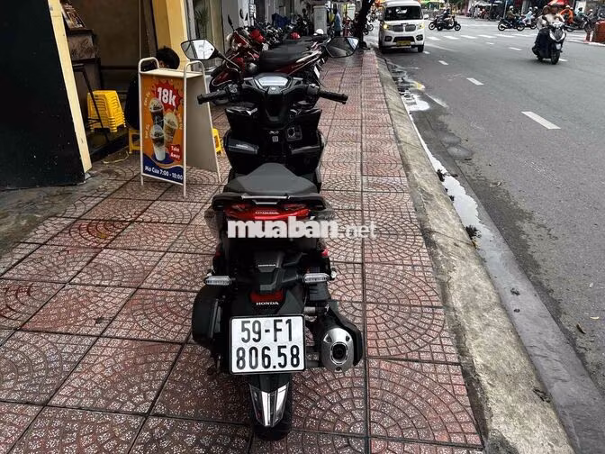 Honda Vario 160 2023 ABS Smartkey Đen, Đỏ