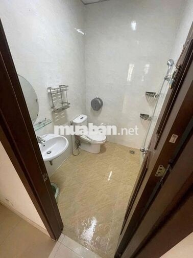 Chung cư Trường Sa-Quận 3, Ko NT, ban công 2PN, 85m2, giá 10tr/th