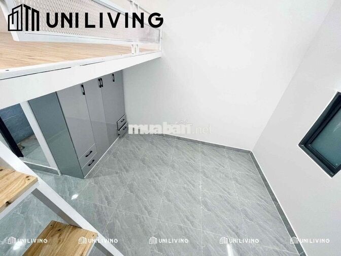 PHÒNG TRỌ 30m2 4 NGƯỜI 4 XE SÁT QUẬN 1 CÓ THANG MÁY