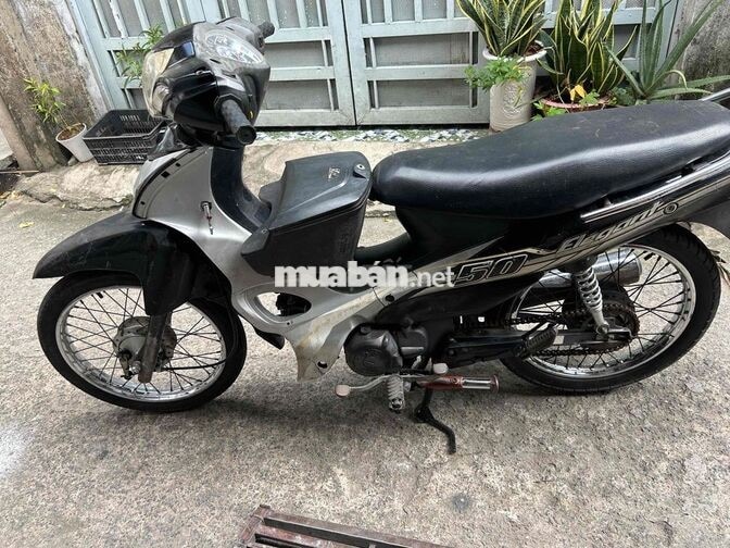 Xe máy Elegant 50cc Đen, Bạc số tự động