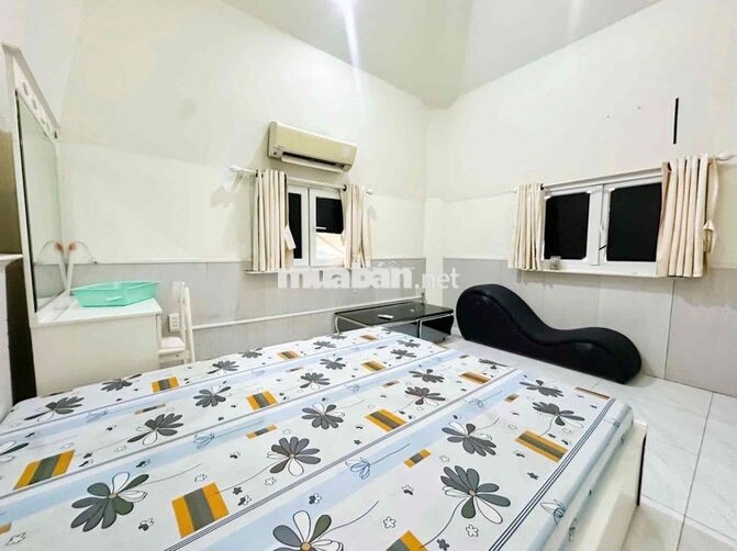 Penthouse 2PN Full NT_thang máy_bảo vệ 24/7 an ninh Gần đh Luật_NTT Q4